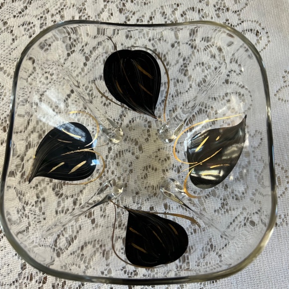 3 Vintage Pieces of Anchor Hocking's 'Enchantware' - Picture 5 of 7